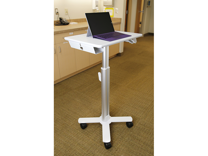 Ergotron SV10-1800-0 StyleView S-Tablet-Wagen für Microsoft Surface Umgebung
